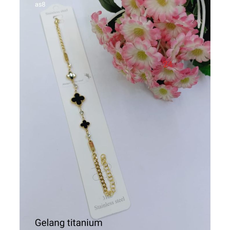 Gelang hati wanita titanium anti karat gold liontin berlian gelang titanium