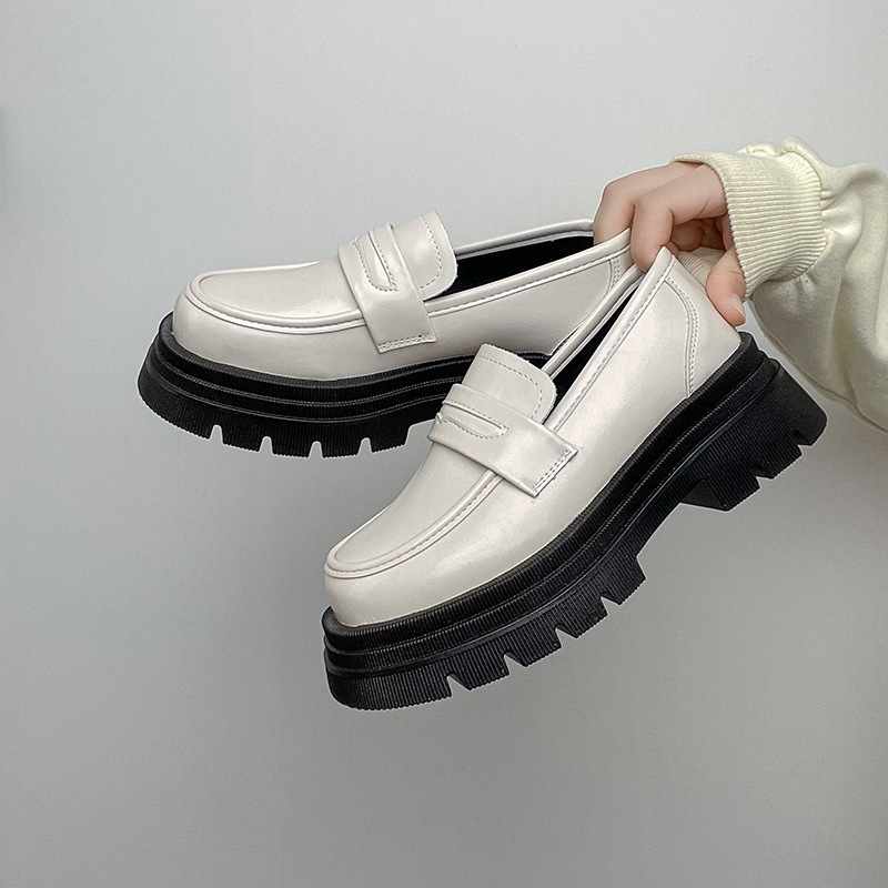 Sepatu Pantopel Wanita Sepatu Docmart Wanita Hitam Putih Polos Kasual Yuri Docmart 074