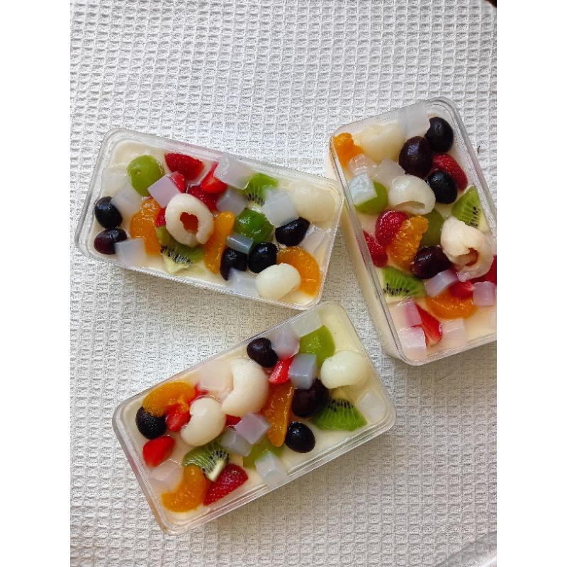 

puding susu mix buah