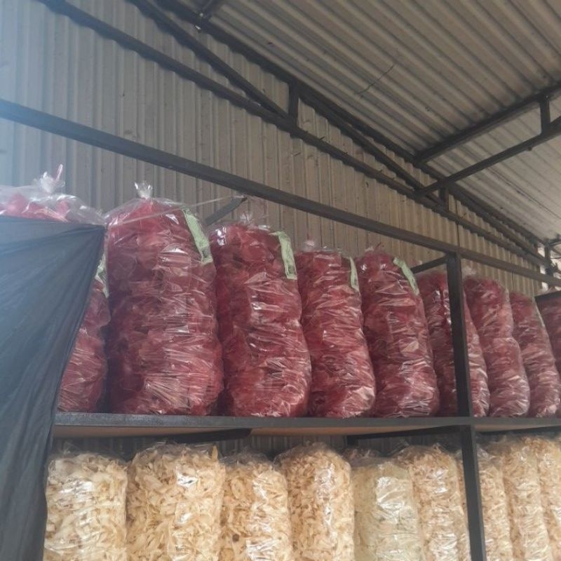 

kerupuk merah dari sumatra barat