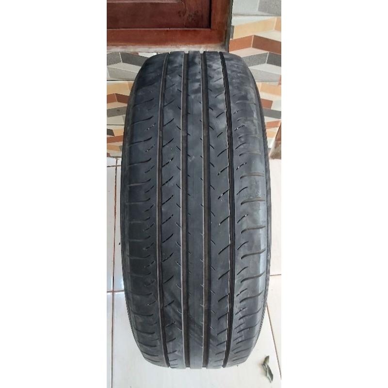 BAN MOBIL SECOND DUNLOP SP SPORT MAXX 050 UKURAN 225 60 R18 BAN MOBIL COPOTAN MASIH LAYAK PAKAI