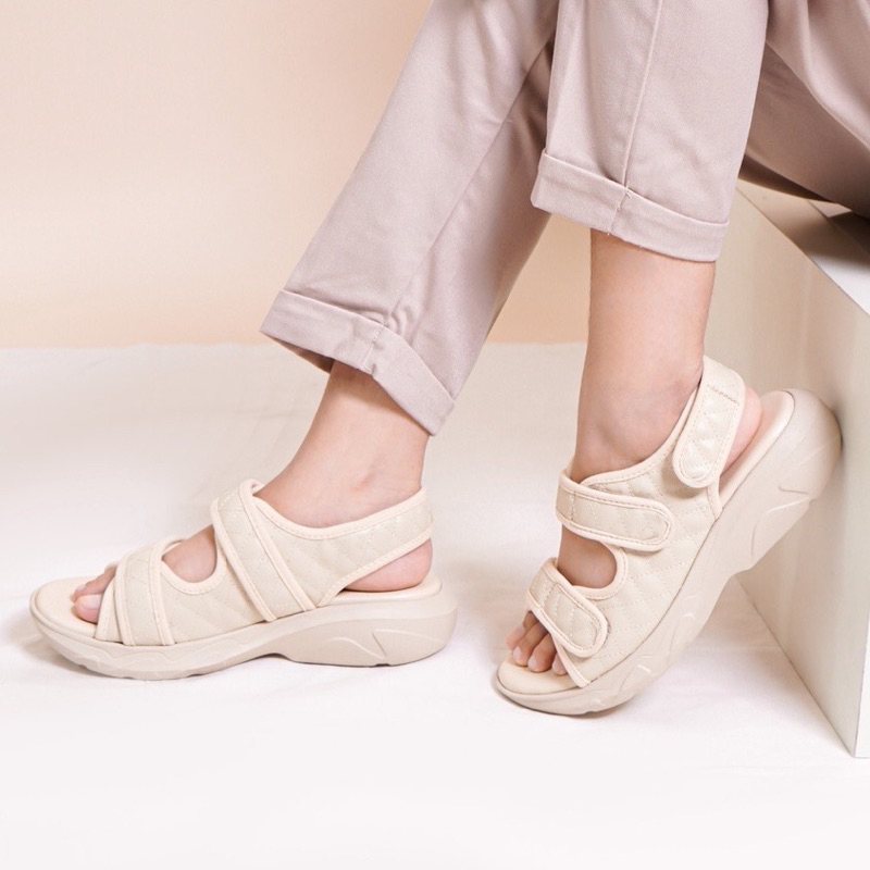 SANDAL LAPEPA Sepatu Sandal Wanita Casual Wedges ZAHRA Model Ban dua Strap Tali belakang Hak Tinggi 