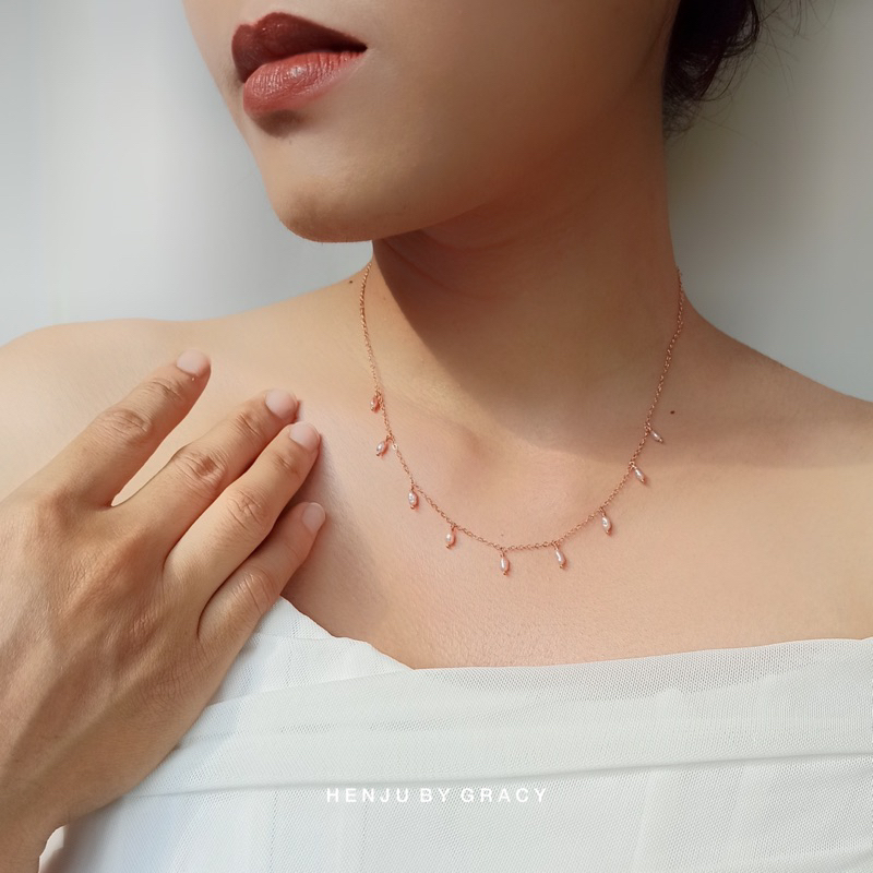 HENJU BY GRACY | Tiny Fresh Water Pearl Necklace | Kalung Mutiara | Kalung Emas | Birthstone Necklac