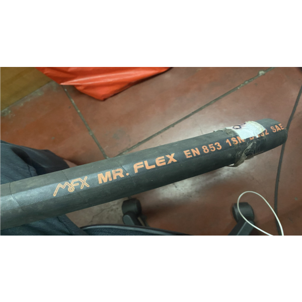 

Mr Flex Hydraulic R1 1/4 / 1 kawat 32mm selang hidrolik Diskon