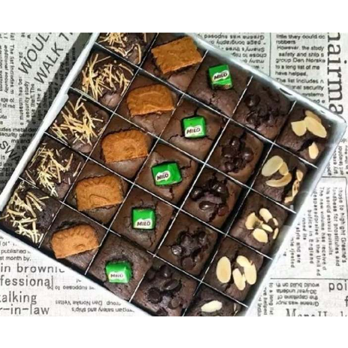 

Brownies Fudgy Dark Coklat Skat 20x20 Isi 25 Pcs