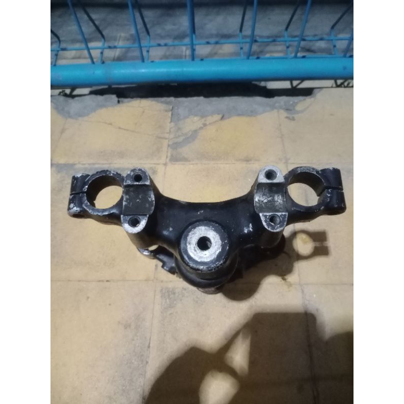 Segitiga set t atas bawah Suzuki trs