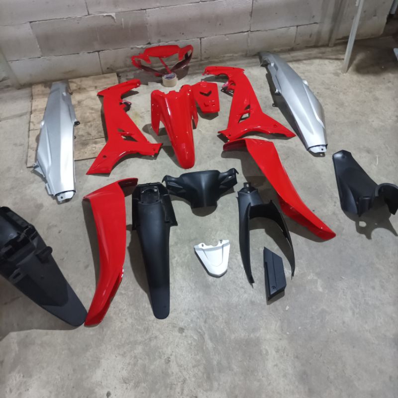 Cover body full set kasar halus vega r new warna silver merah model tailand tahun 2004-2008