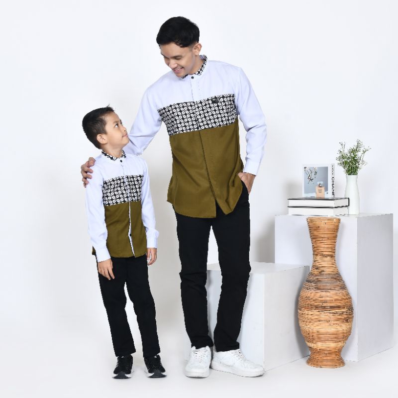 KEMEJA KOKO COUPLE ANAK DAN AYAH MOTIF BhATULISTIWA PUTIH ARMY (satuan bs pisah) KATUN TOYOBO DEWASA