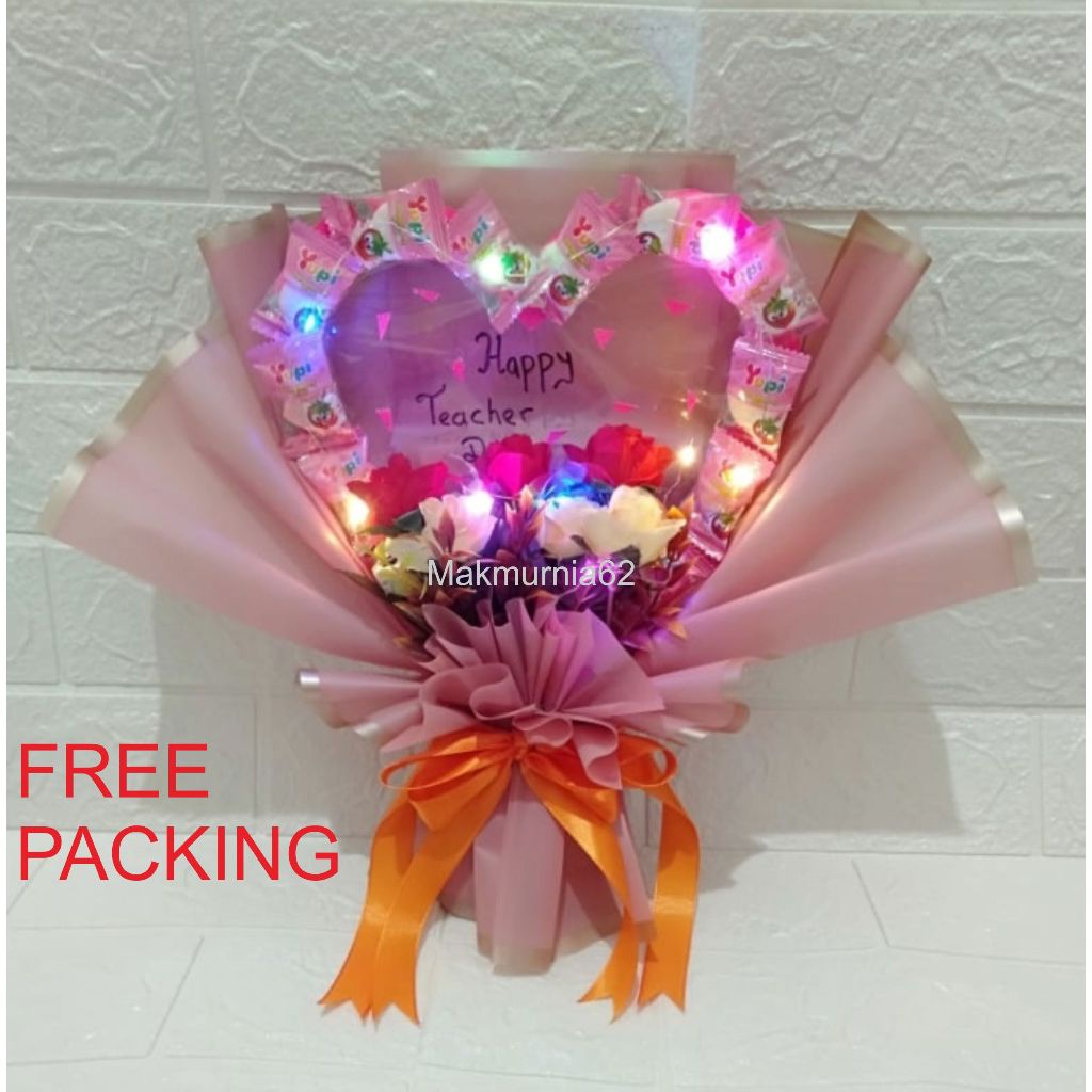 

Buket Snack,Buket Bunga,Buket Valentine, Buket ulang tahun, Buket wisuda