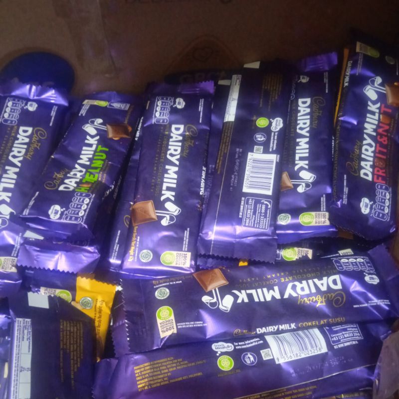 

SALE cadbury 62gr dan 30gr rijek