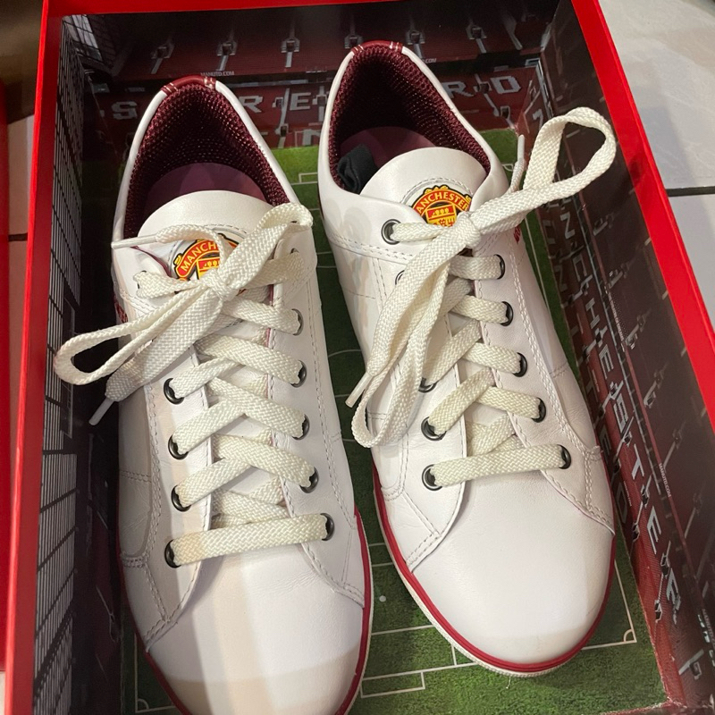 Manchester United Shoes - Sepatu Manchester United