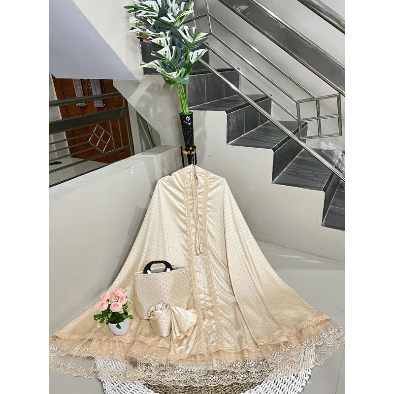 Mukena Armany Uragiri Silk renda kecil