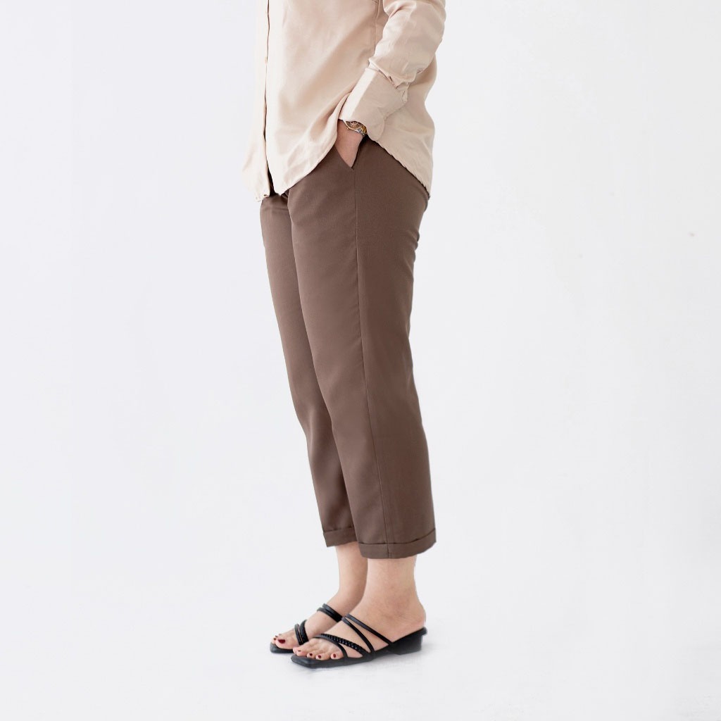 SRIWA Celana Kerja Wanita Ankle Pants Dengan Saku CP12