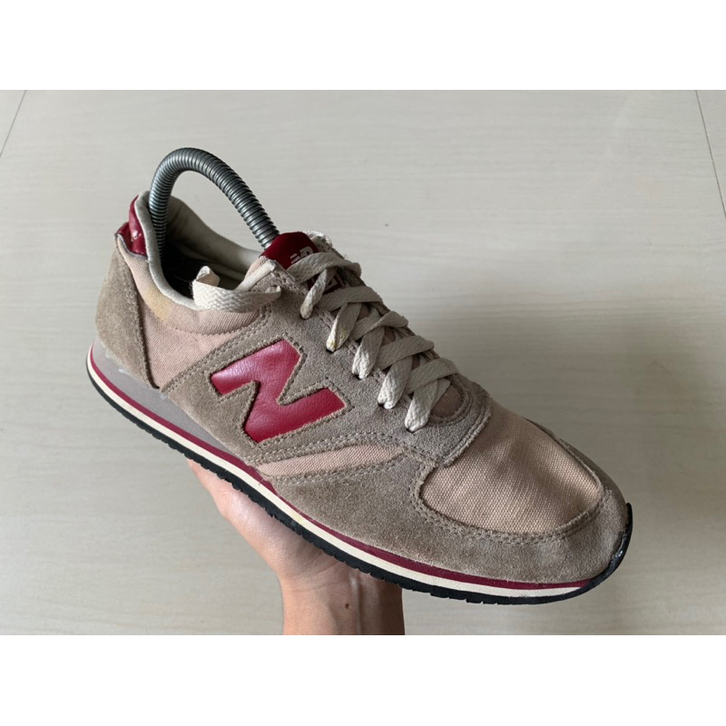 Sepatu second NB 420