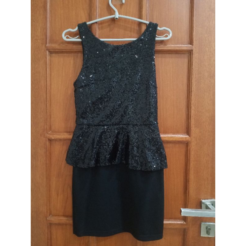 PRELOVED DRESS PESTA PEPLUM