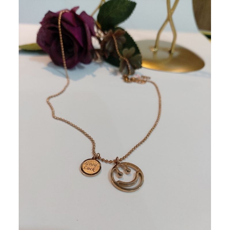 kalung titanium rantai biji lada smile coin goodluck