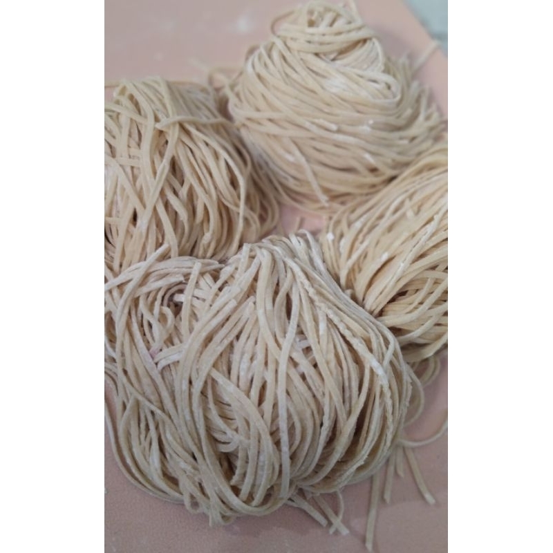 

MIE MENTAH UNTUK MIE AYAM/MIE PANGSIT