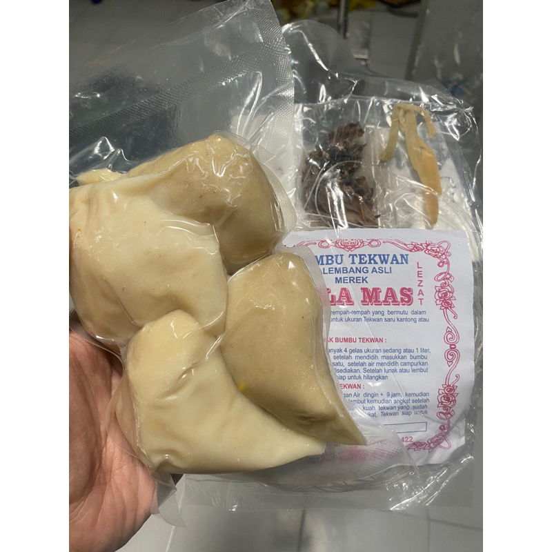 

PEMPEK MODEL LENGKAP BUMBU INSTAN -