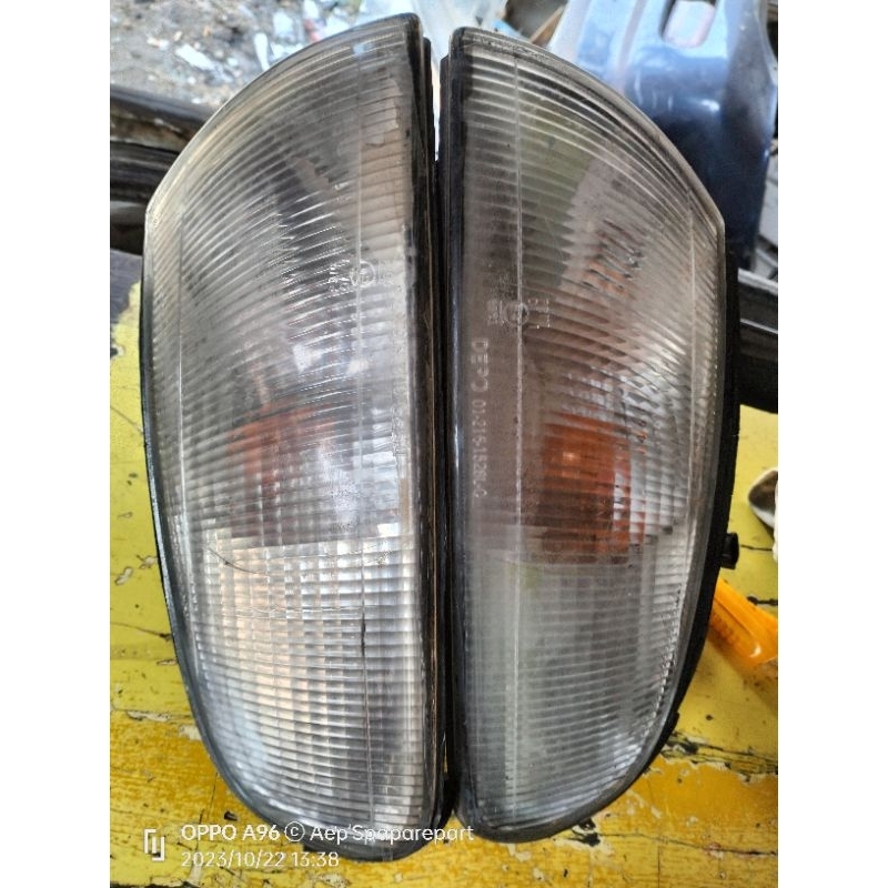 lampu Sein Masda Cronos 2,5 V6