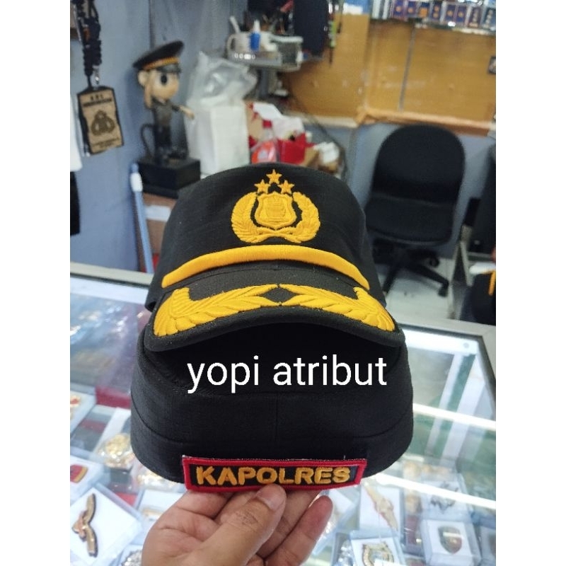 pilkep topi lapangan komando pamen kapolres polri