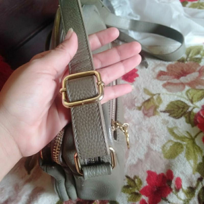 savvy leather preloved