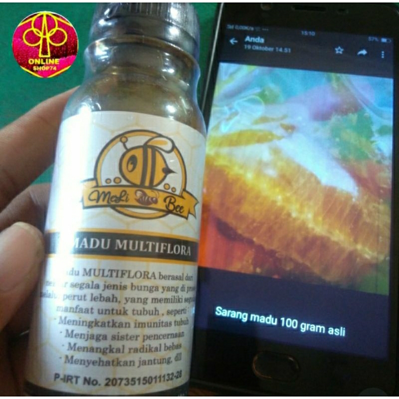 

Sarang Madu Asli Dan Madu Cair Asli Dari Peternakan Lebah