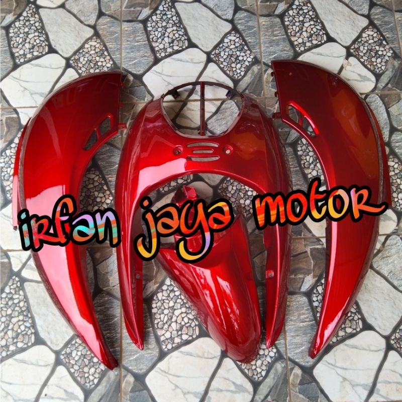 Full body halus Cover body full halus Honda Scoopy karbu merah