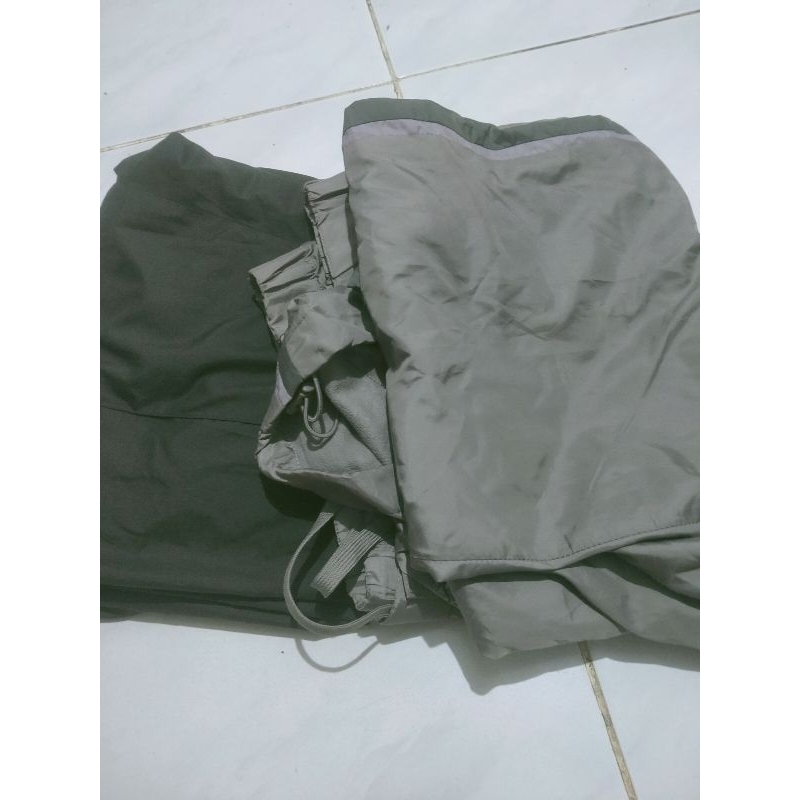 UNIQLO JOGGER PANTS