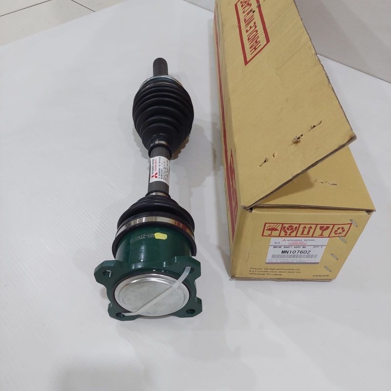 CV JOINT AS RODA DEPAN  KANAN TRITON 25 L200 KANAN