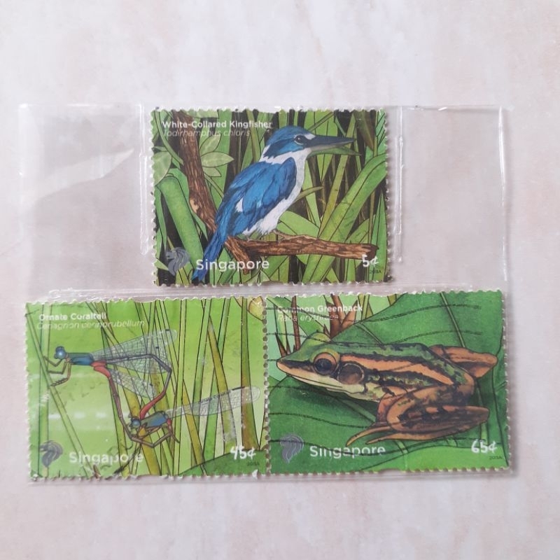 

(A) Perangko Singapura Pond Life Definitives Tahun 2011-2013 set 3pcs