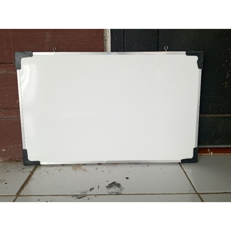 

PAPAN TULIS WHITEBOARD DINDING 30×50