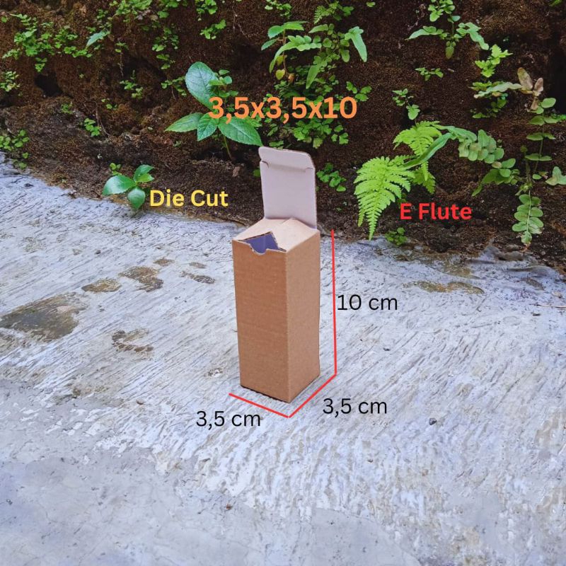 

Kardus Box Packing Parfum Dus Packing murah Ukuran 3,5x3,5x10 Cm Die Cut