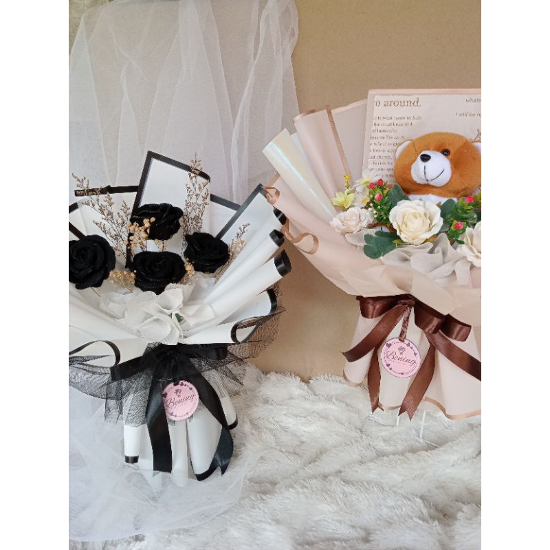 Buket Flanel | Buket mawar hitam | Buket boneka | Hadiah kado | buket hitam putih elegant