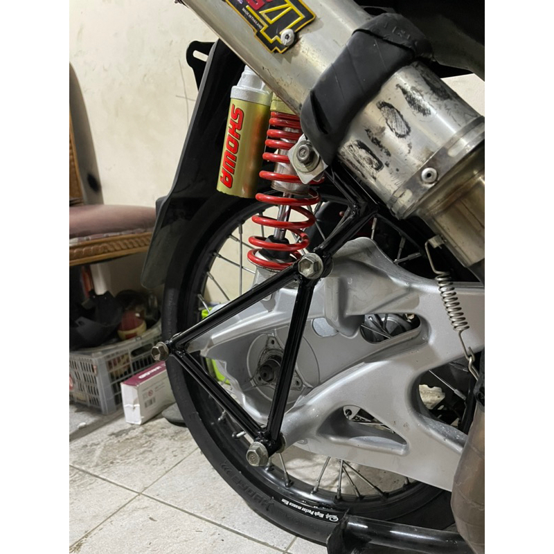 Breket knalpot samlong 3 titik aerox new/old mmax new