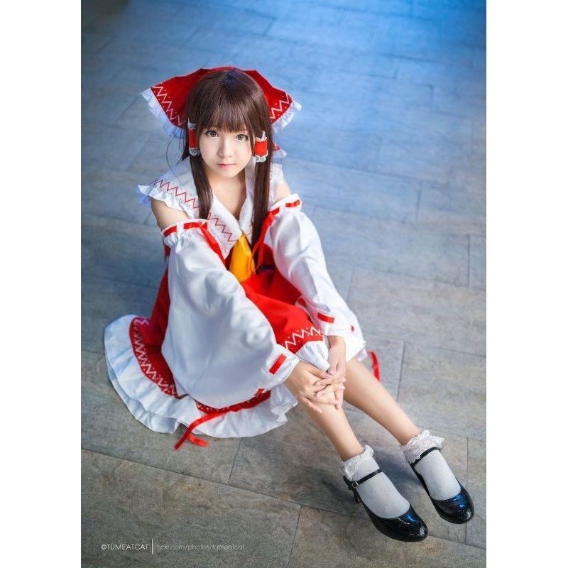 kostum Hakurei Reimu
