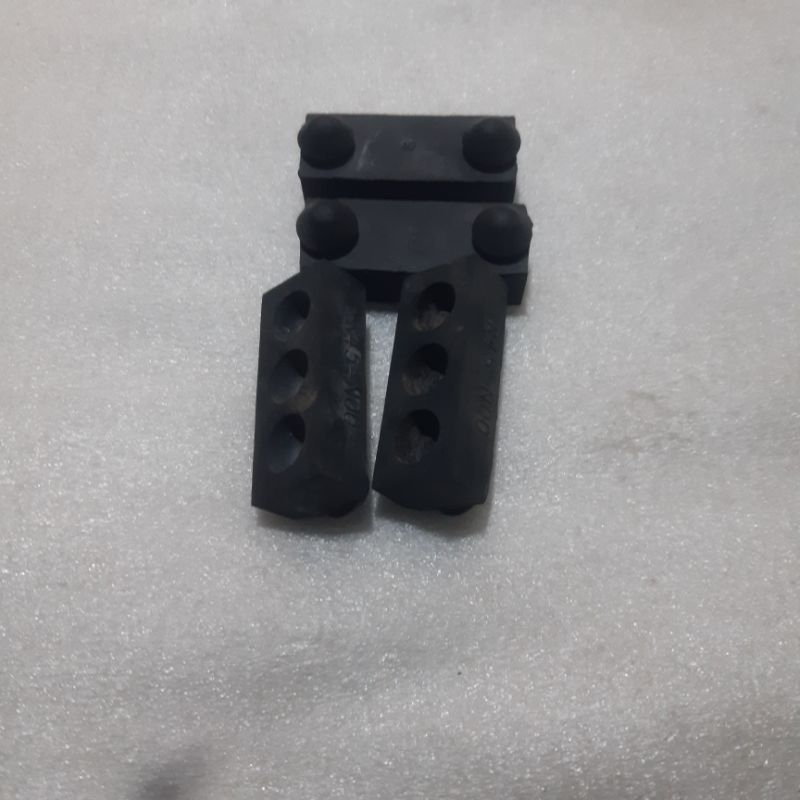 original AHM Astra Honda motor HGP Honda genuine part NOS rubber Karet ganjel ganjal plendes jok Hon