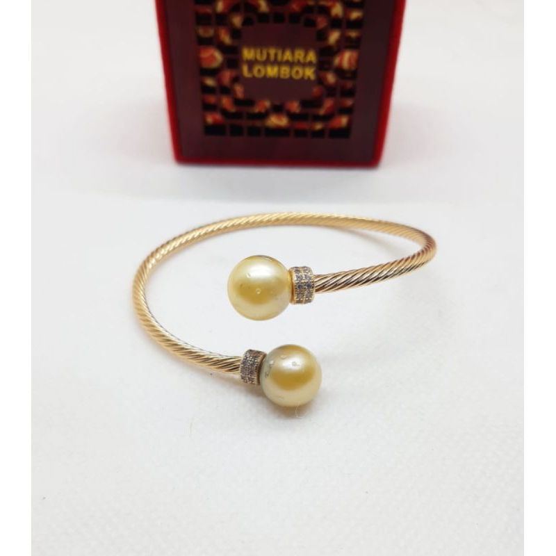 Gelang Mutiara Laut Khas Lombok