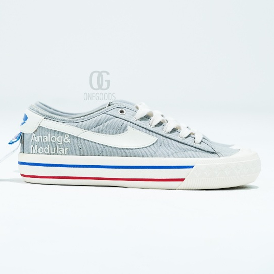 Compass Retrograde Low UNKL Grey