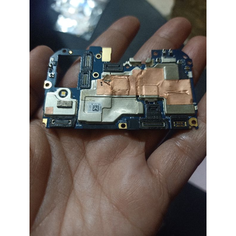 Mesin Realme 3 matot perawan (agak bengkok)