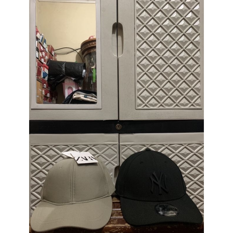 ORIGINAL TOPI NEW ERA CAP ZARA LOGO METAL BLACK BLACK