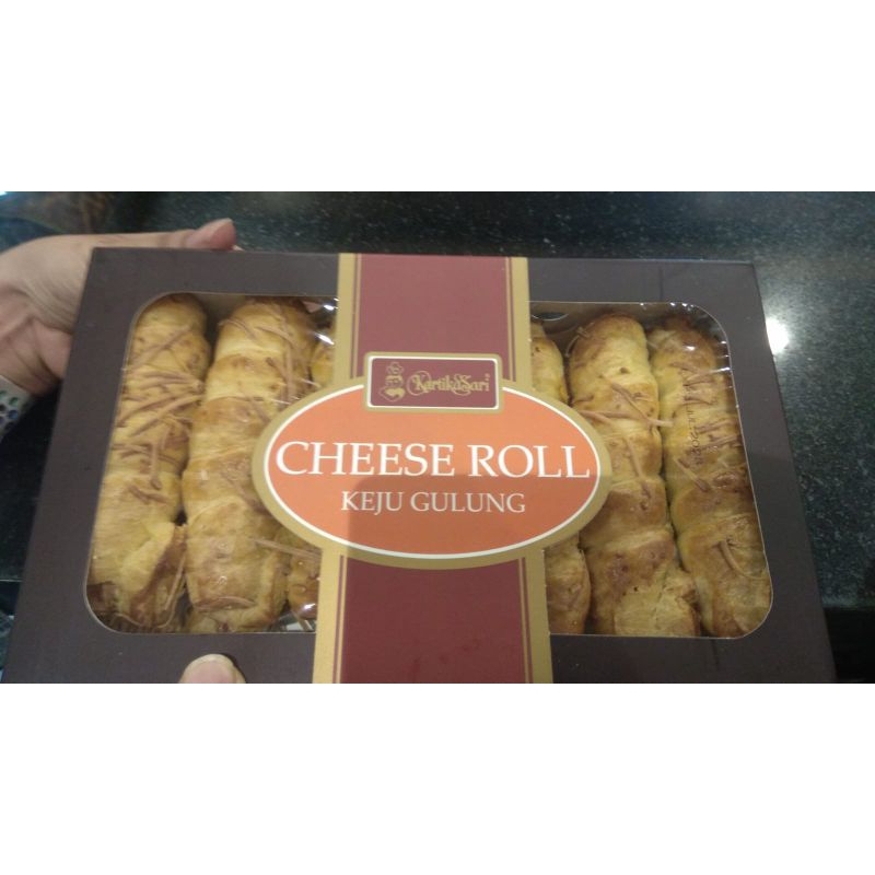 

Makanan Cheese Roll Banana Kartika Sari