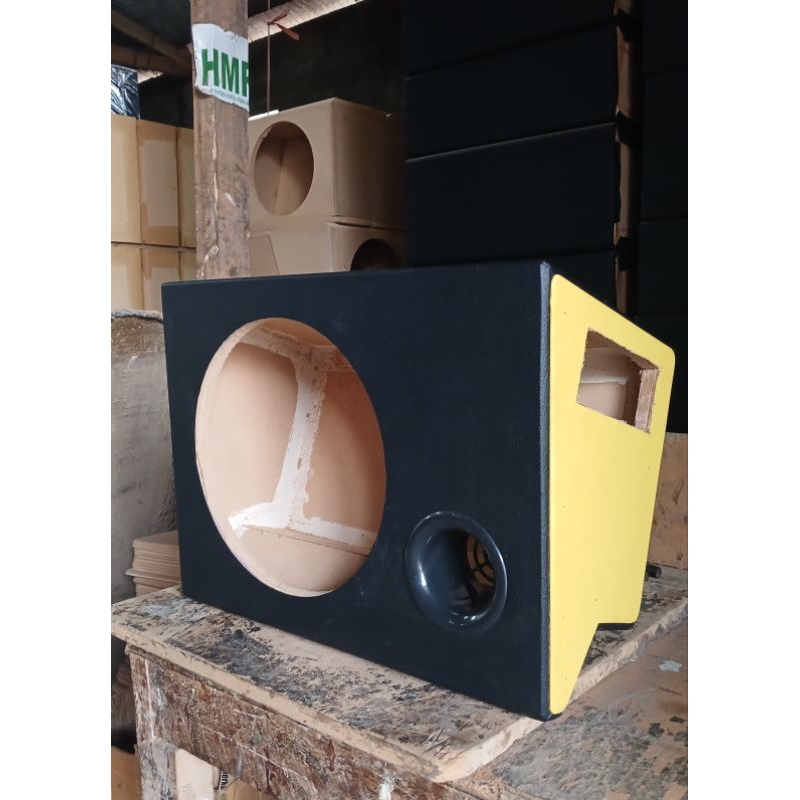 box subwoofer 12in truk canter ragasa bahan mdf 18mm full lapis kulit oscar
