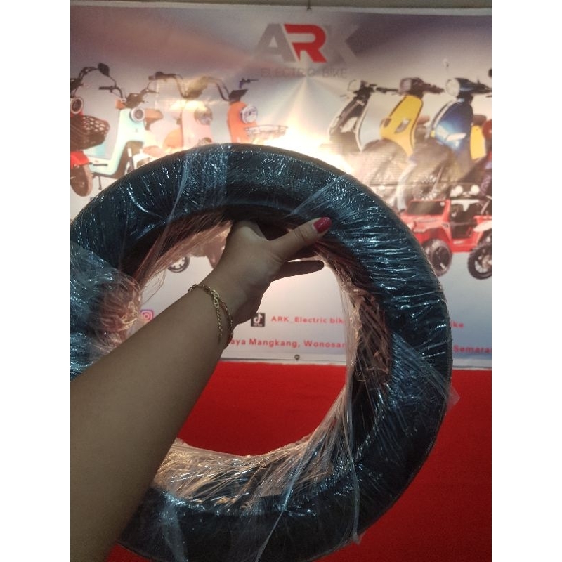Ban sepeda listrik Uwinfly 60/100 (14x2.50)
