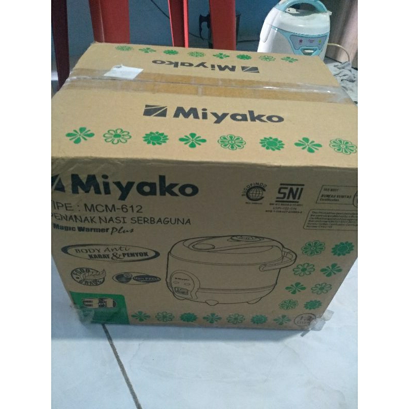 PRELOVED MAJIKOM MIYAKO