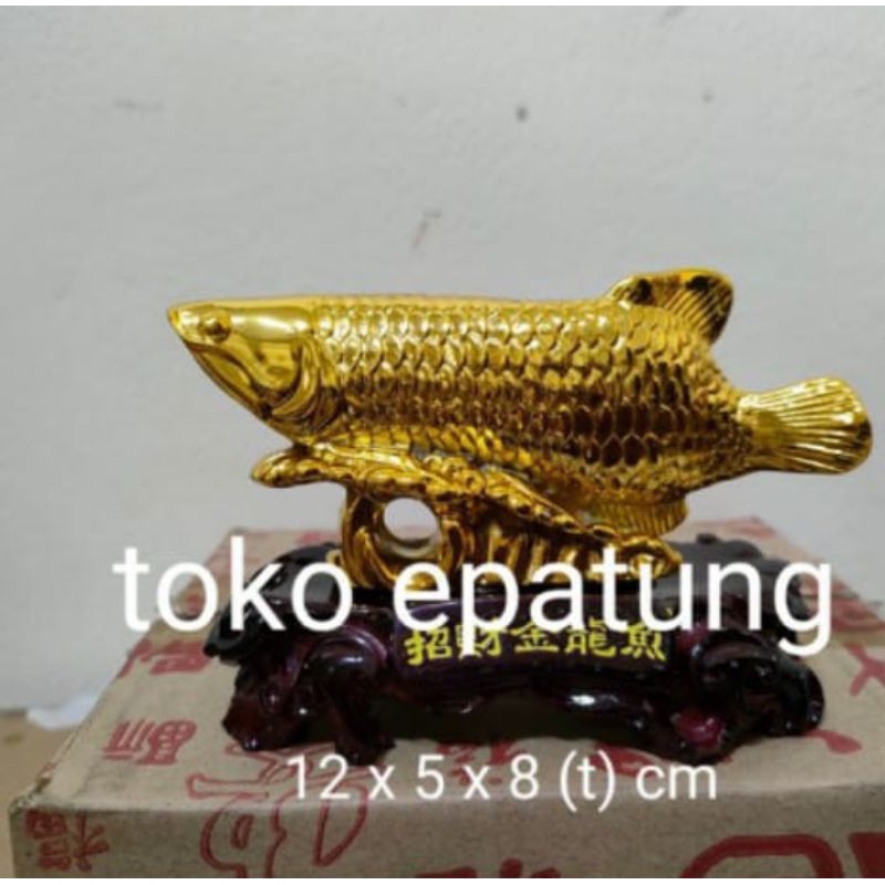 patung ikan arwana / pajangan fengshui ikan arwana- 12cm