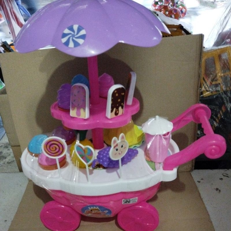 MAINAN ESKRIM-ESKRIMAN.(SRG)