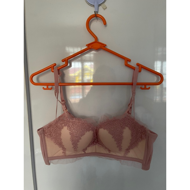 Bra Size 34/75 Warna Merah Pink