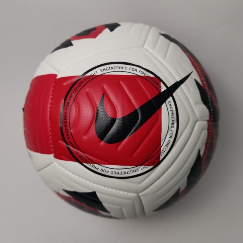 Bola kaki Nike strike