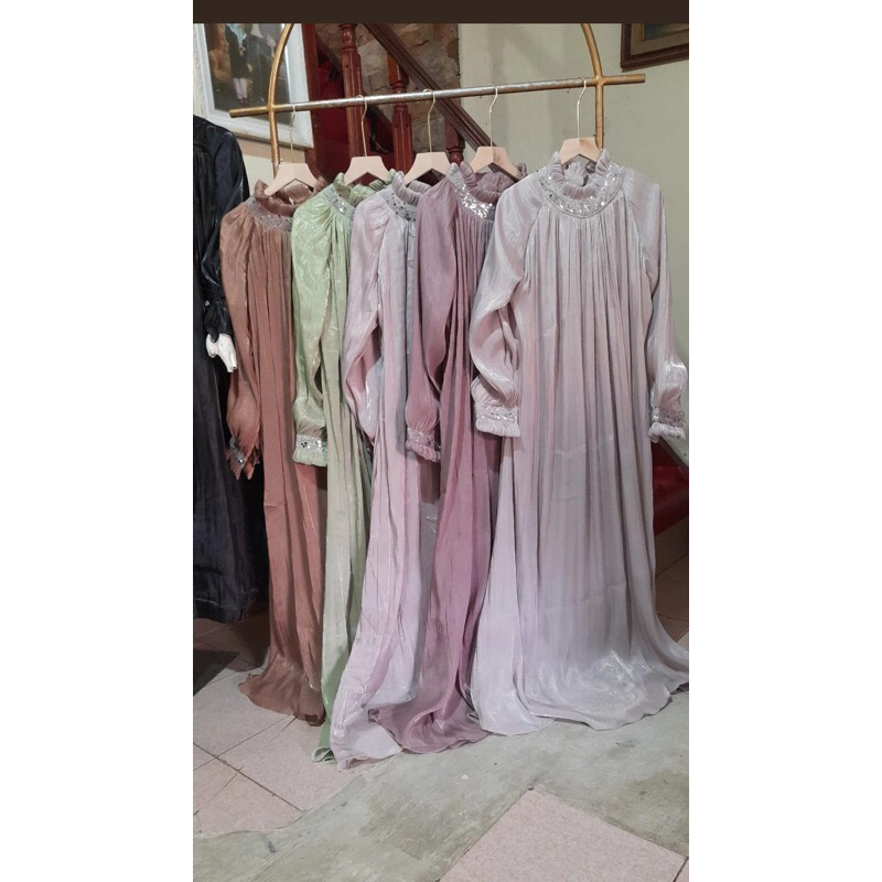 Nabila Pesta dress