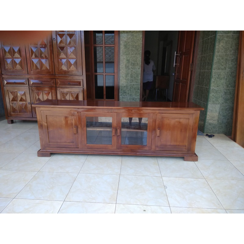 bufet TV minimalis kaca unfinish